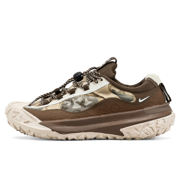 Sneakers react on sale