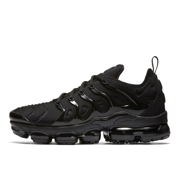 Nike 90 vapormax store