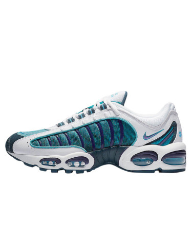 Spirit teal nike 2025