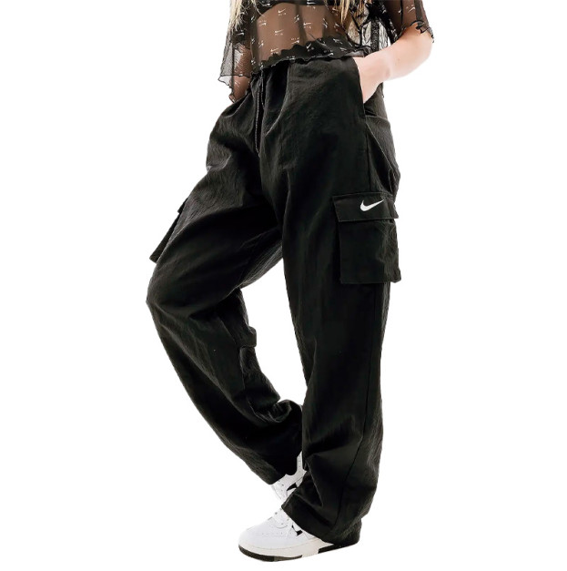 Штани Nike ESSNTL WVN HR PNT CARGO DO7209-010