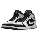 Jordan 1 Retro Mid White Black 554724-113