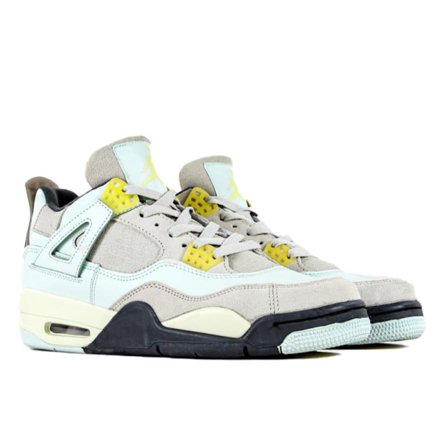 Jordan 4 Retro SE Craft Photon Dust 2
