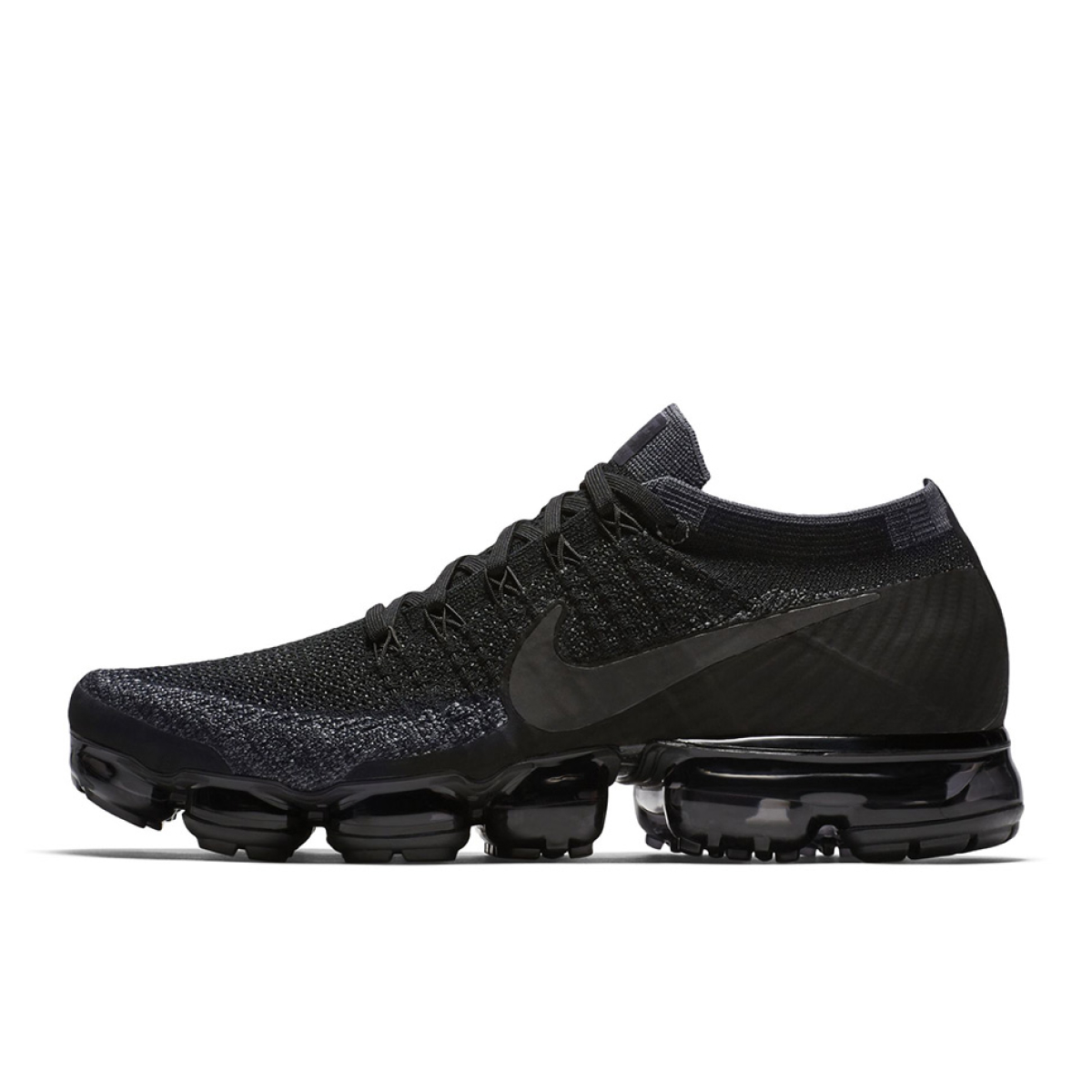 Nike air flyknit vapormax black hotsell