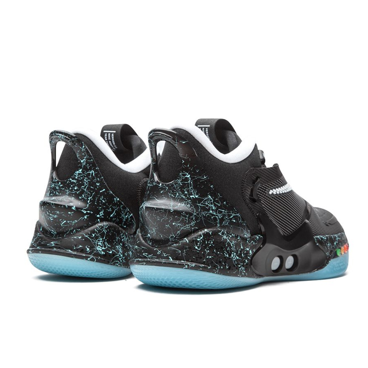 Nike adapt grey top